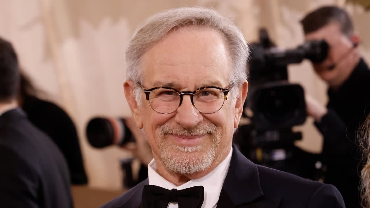 Spielberg Calls Obama's Alien Comments 'So Great' for Disclosure Day